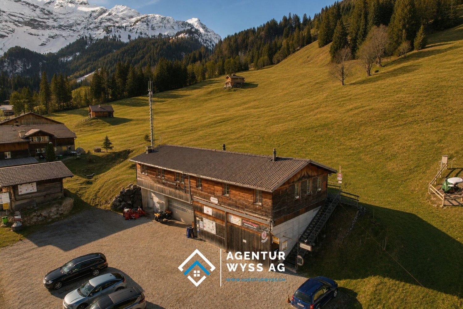 625m² restaurant, Foto 1 von 10