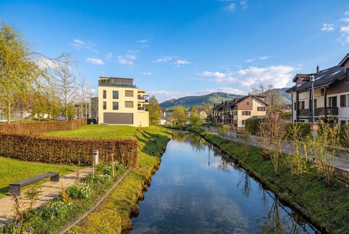 3264m² commercial