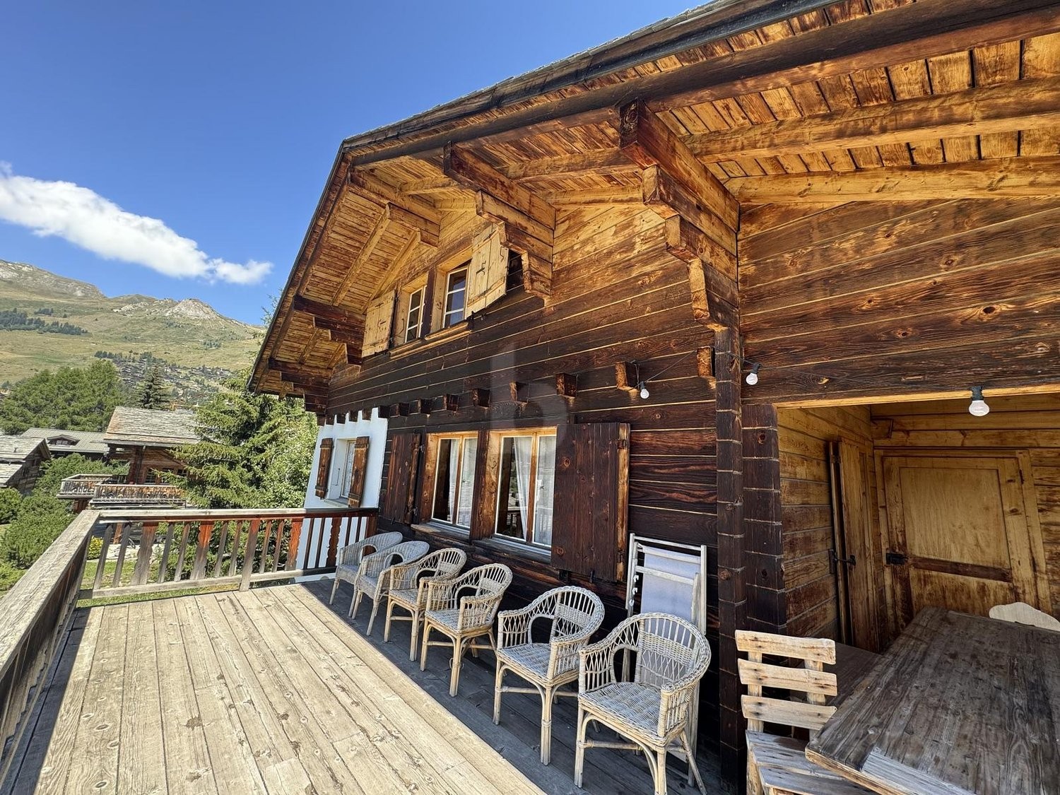 6 rooms chalet, photo 2 sur 4