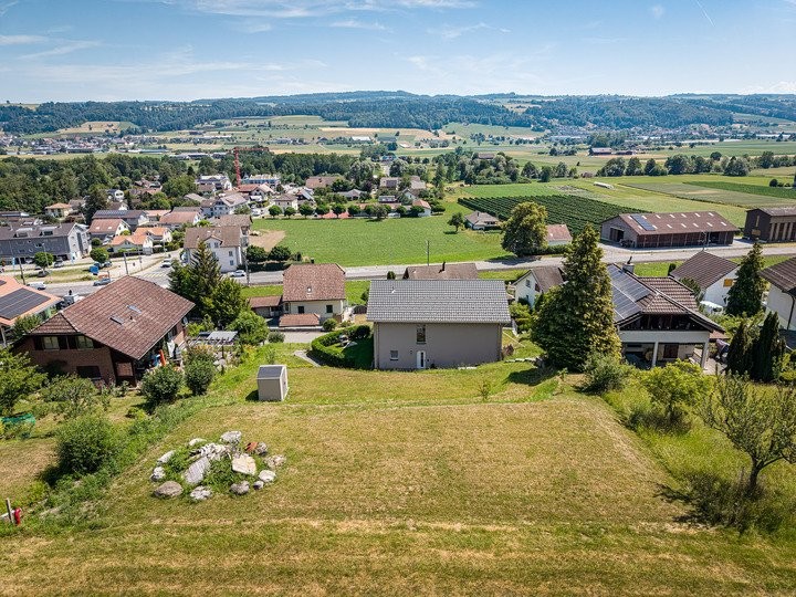 1616m² building land, photo 5 of 8