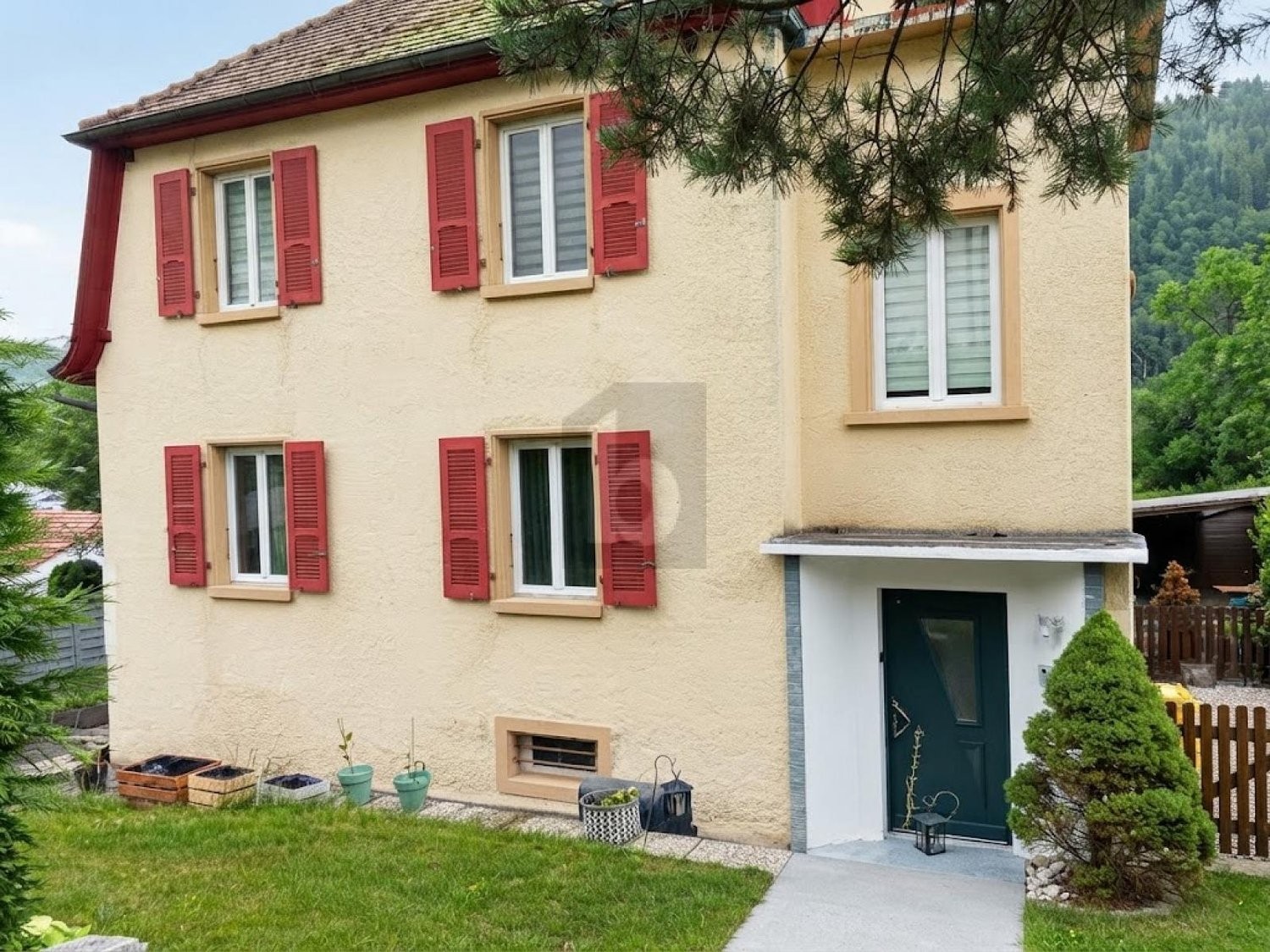 7 ½ Zimmer Reihenhaus, Foto 2 von 4