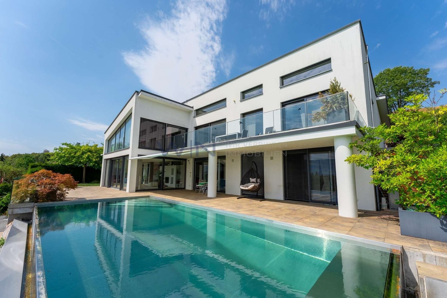 8 ½ rooms villa