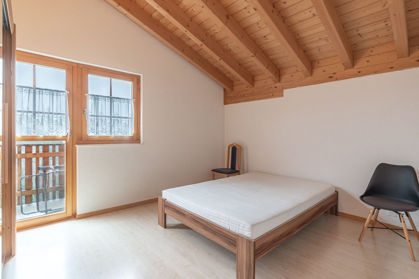 7 ½ rooms multi family house, Foto 7 von 10