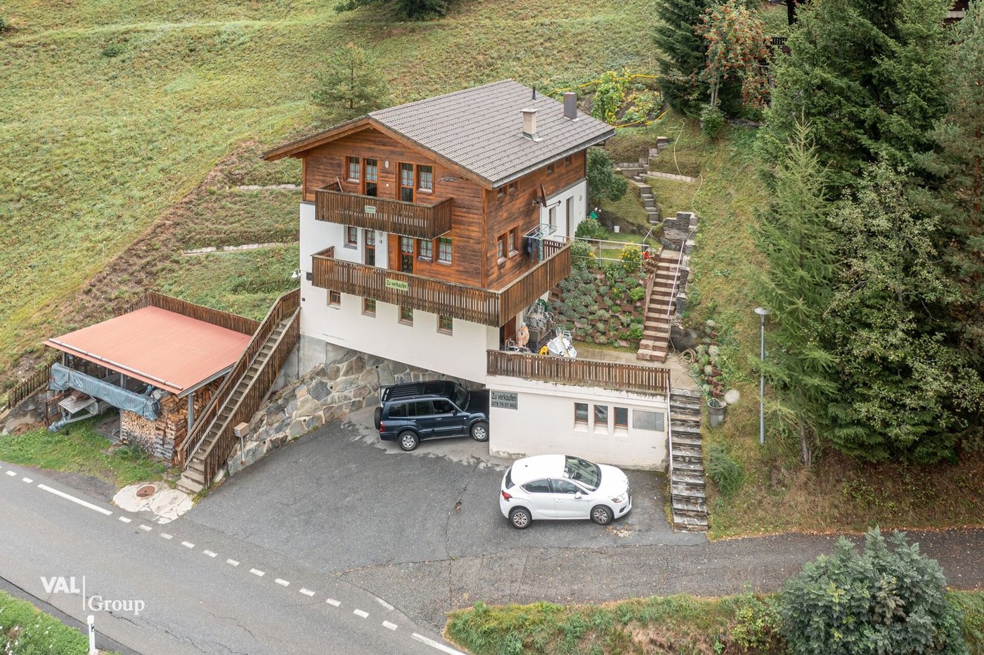 7 ½ rooms multi family house, Foto 1 von 10