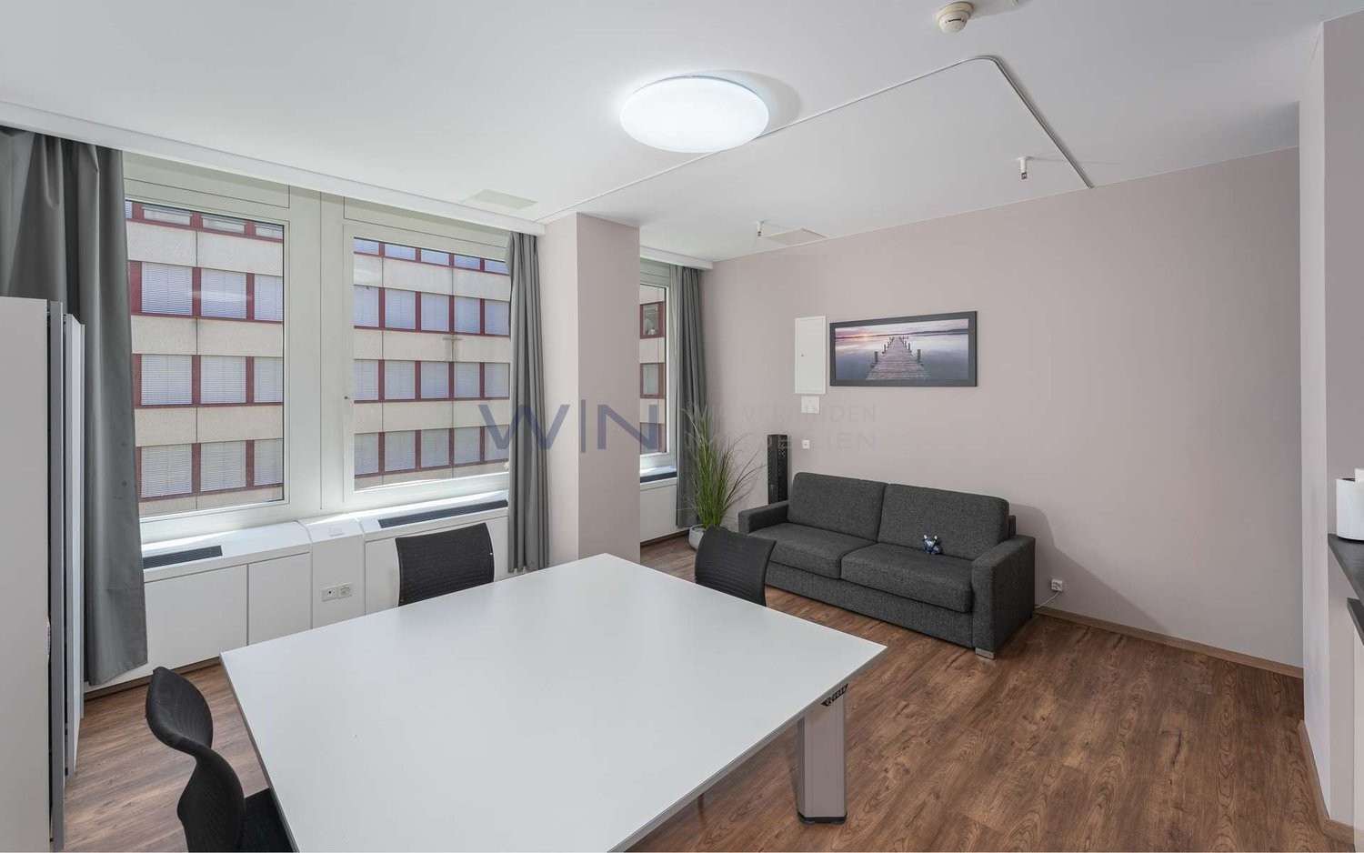 49m² office