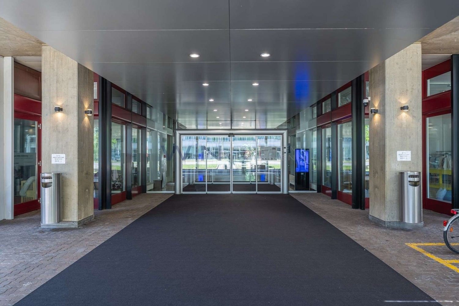 49m² office