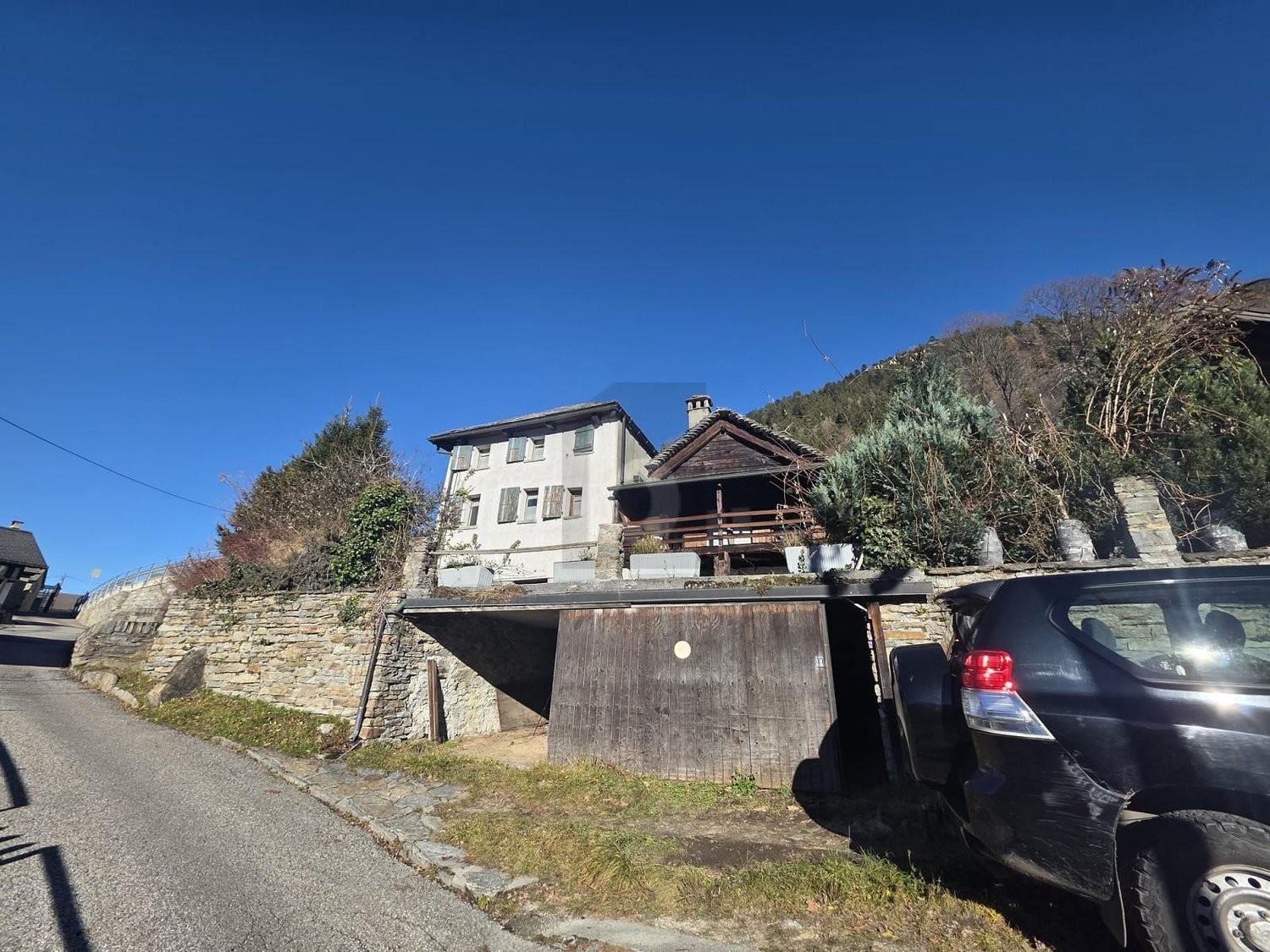 8 Zimmer Chalet, Foto 1 von 4