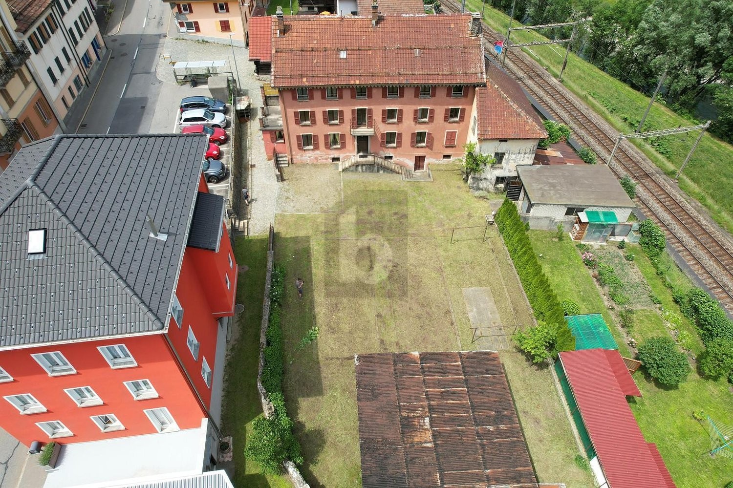7 ½ Zimmer Einfamilienhaus, Foto 1 von 4
