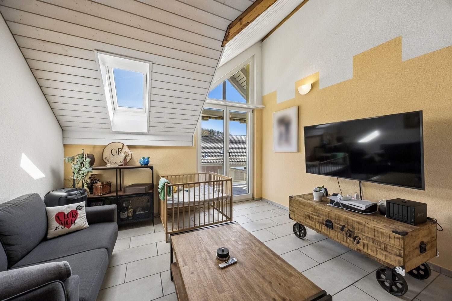 4 ½ rooms roof flat, Foto 3 von 10