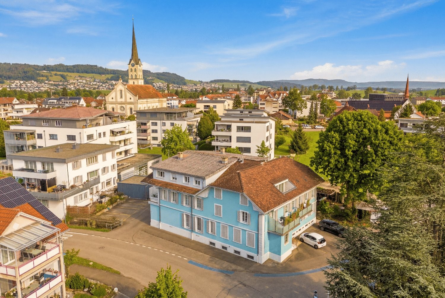 Maison multifamiliale