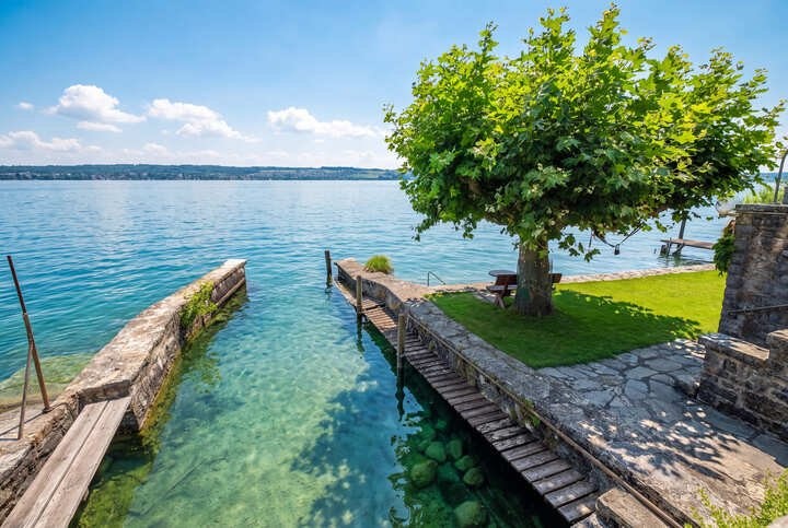 929m² building land