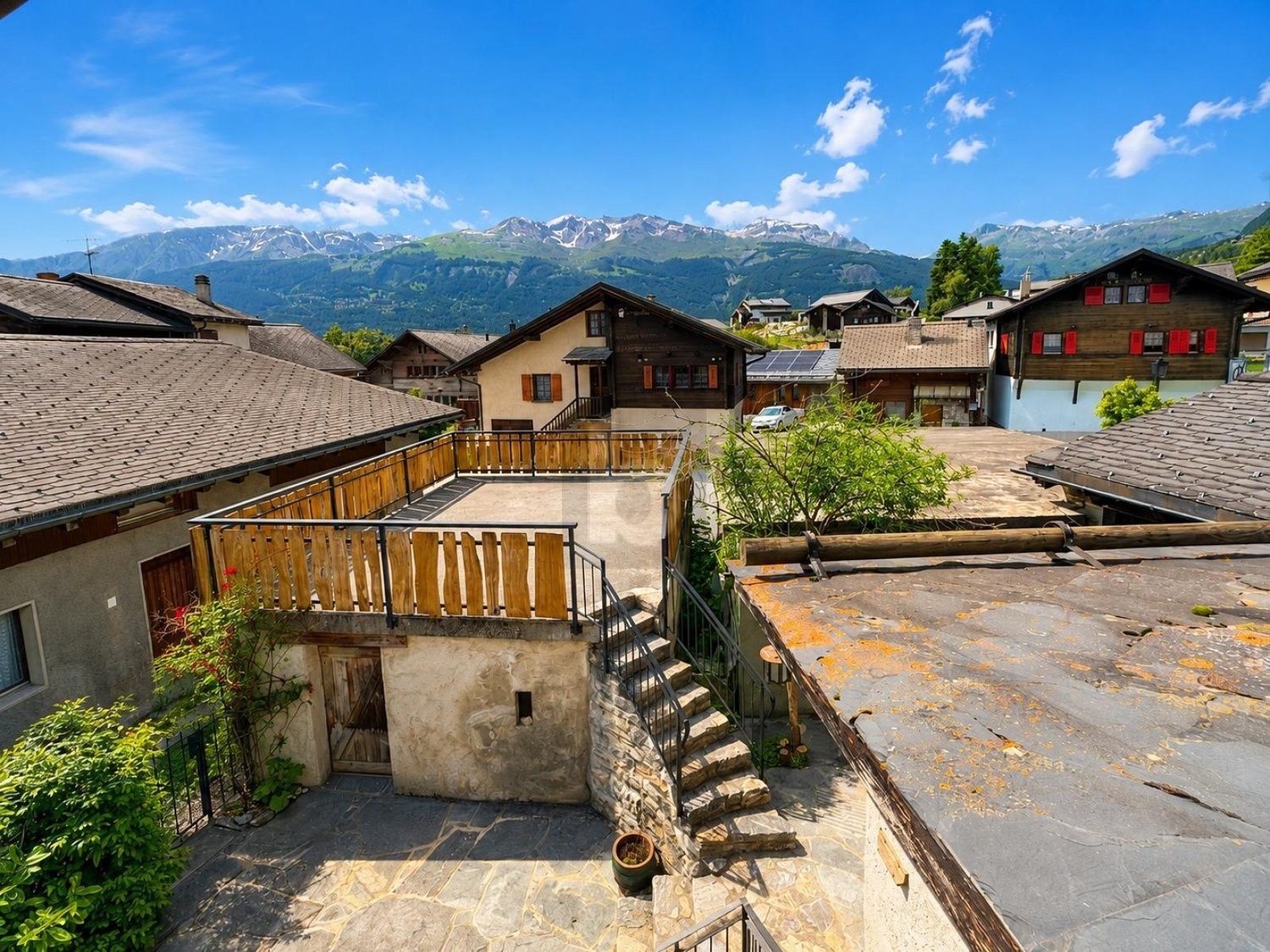 6 Zimmer Einfamilienhaus, Foto 1 von 4