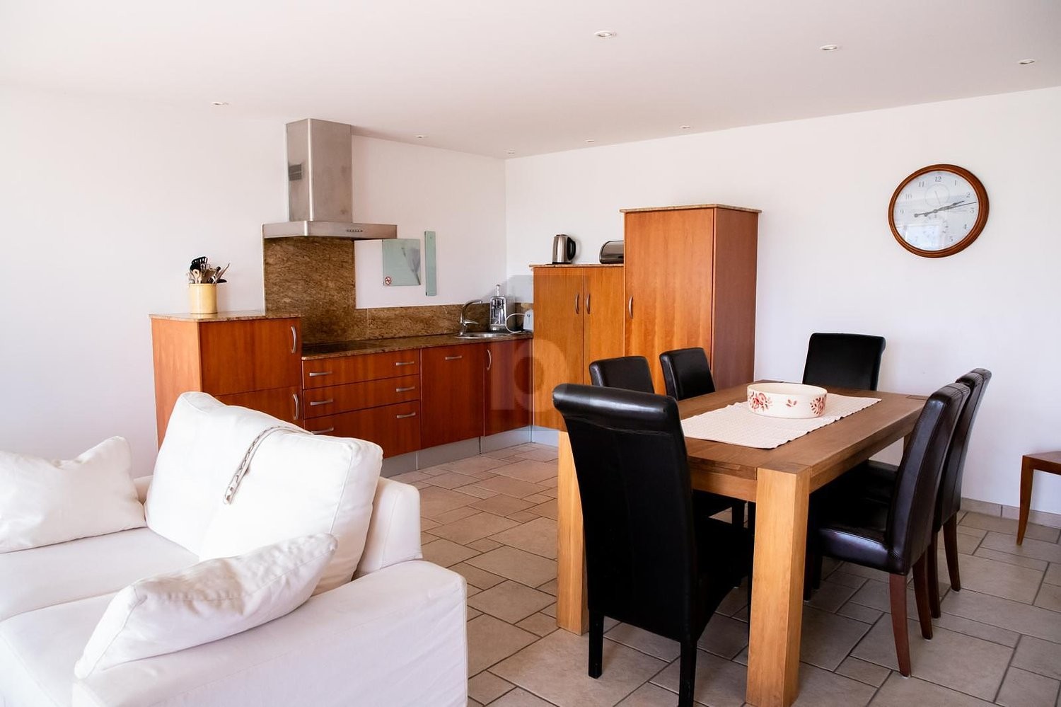 8 ½ rooms farm house