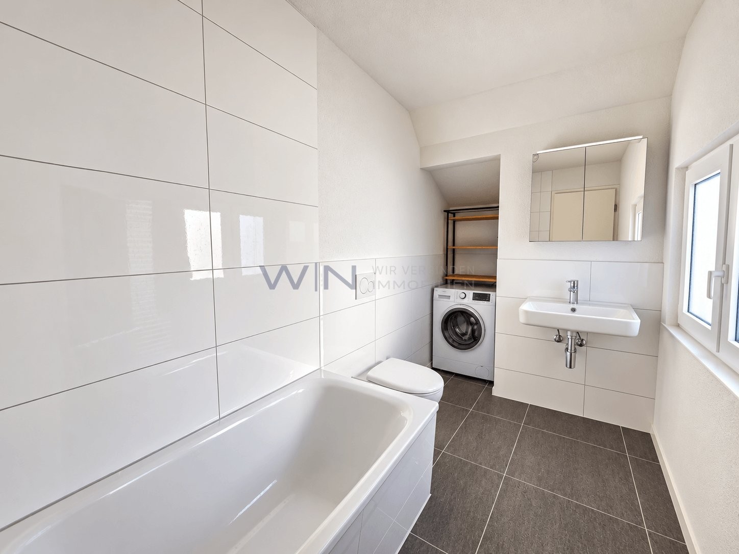 casa multifamiliare con 8 locali, foto 6 di 9