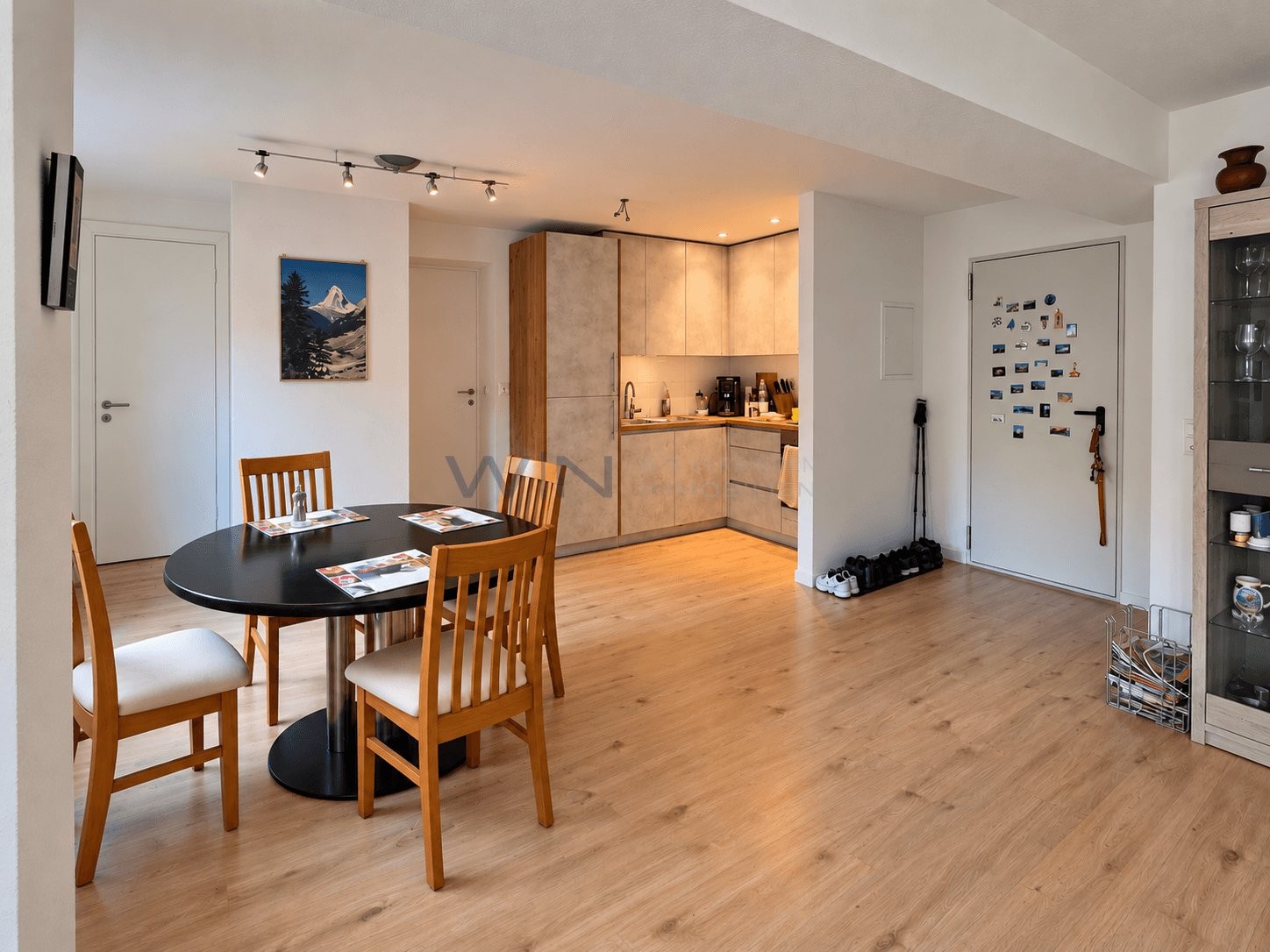 casa multifamiliare con 8 locali, foto 4 di 9