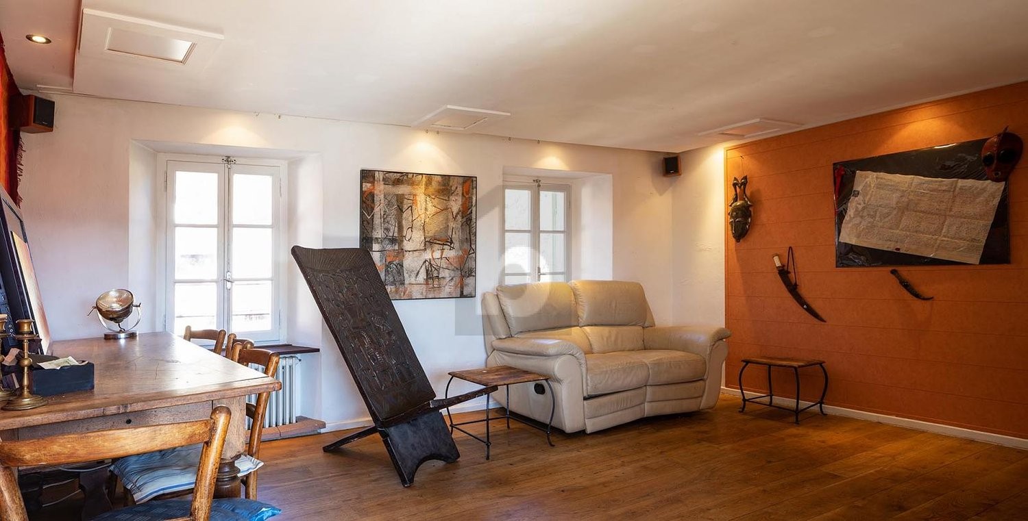 8 ½ Zimmer Einfamilienhaus