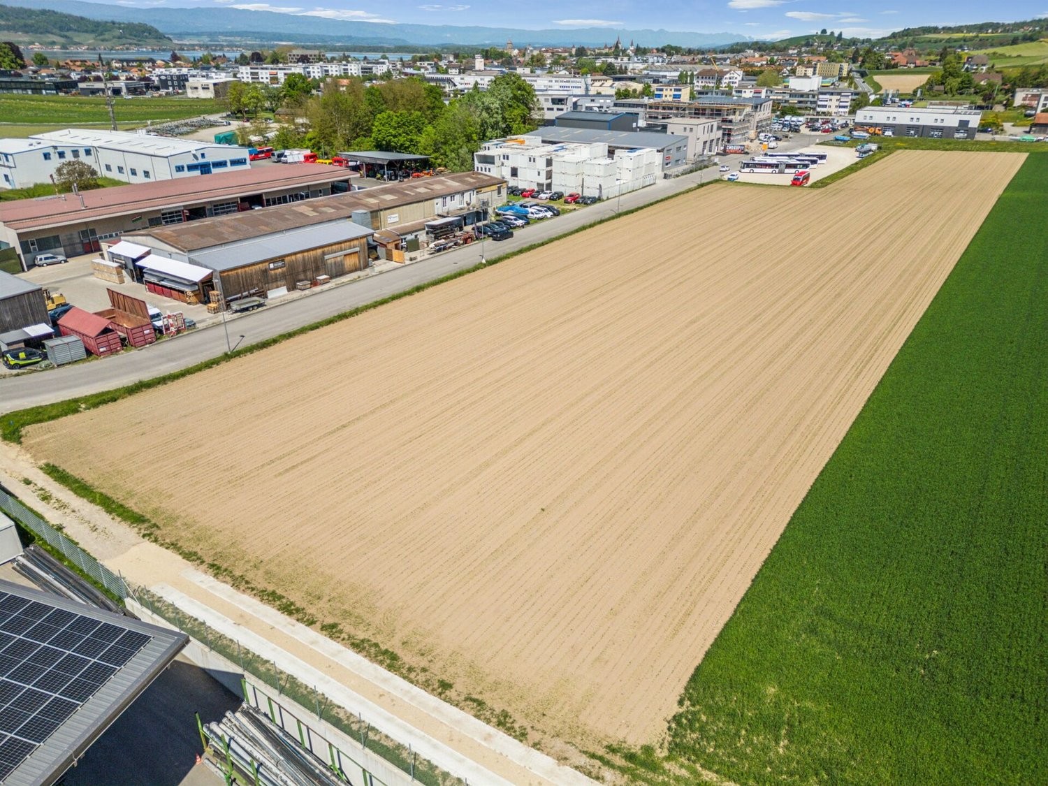 7033m² building land