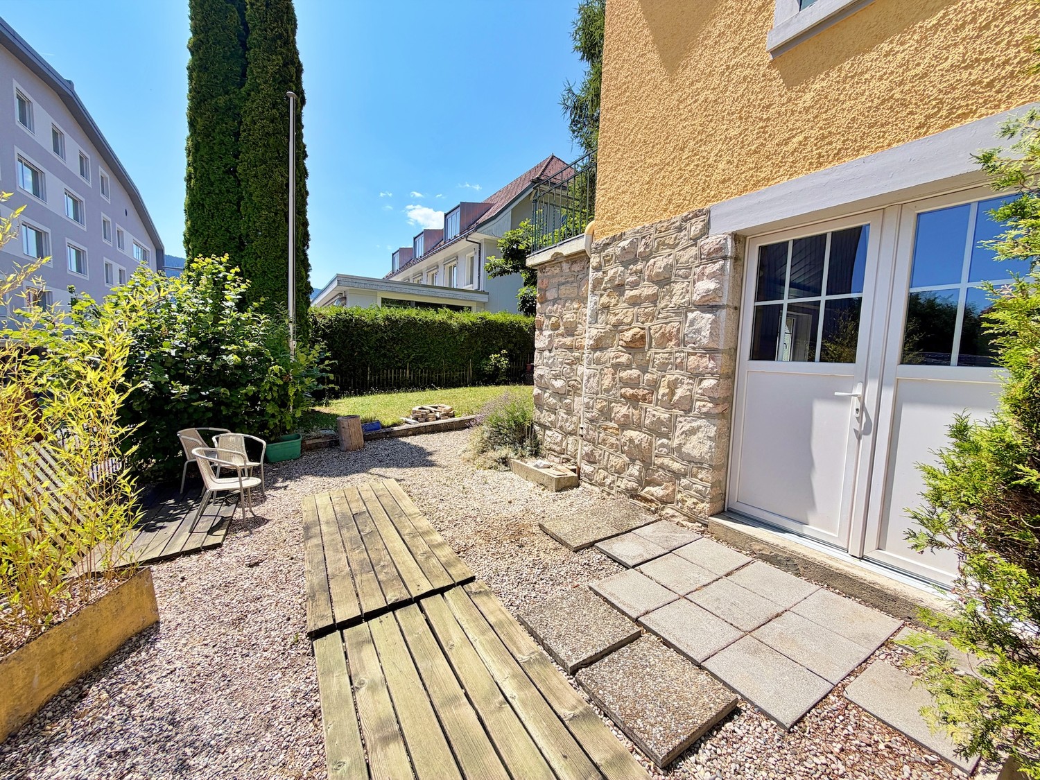 10-Zimmer-Mehrfamilienhaus