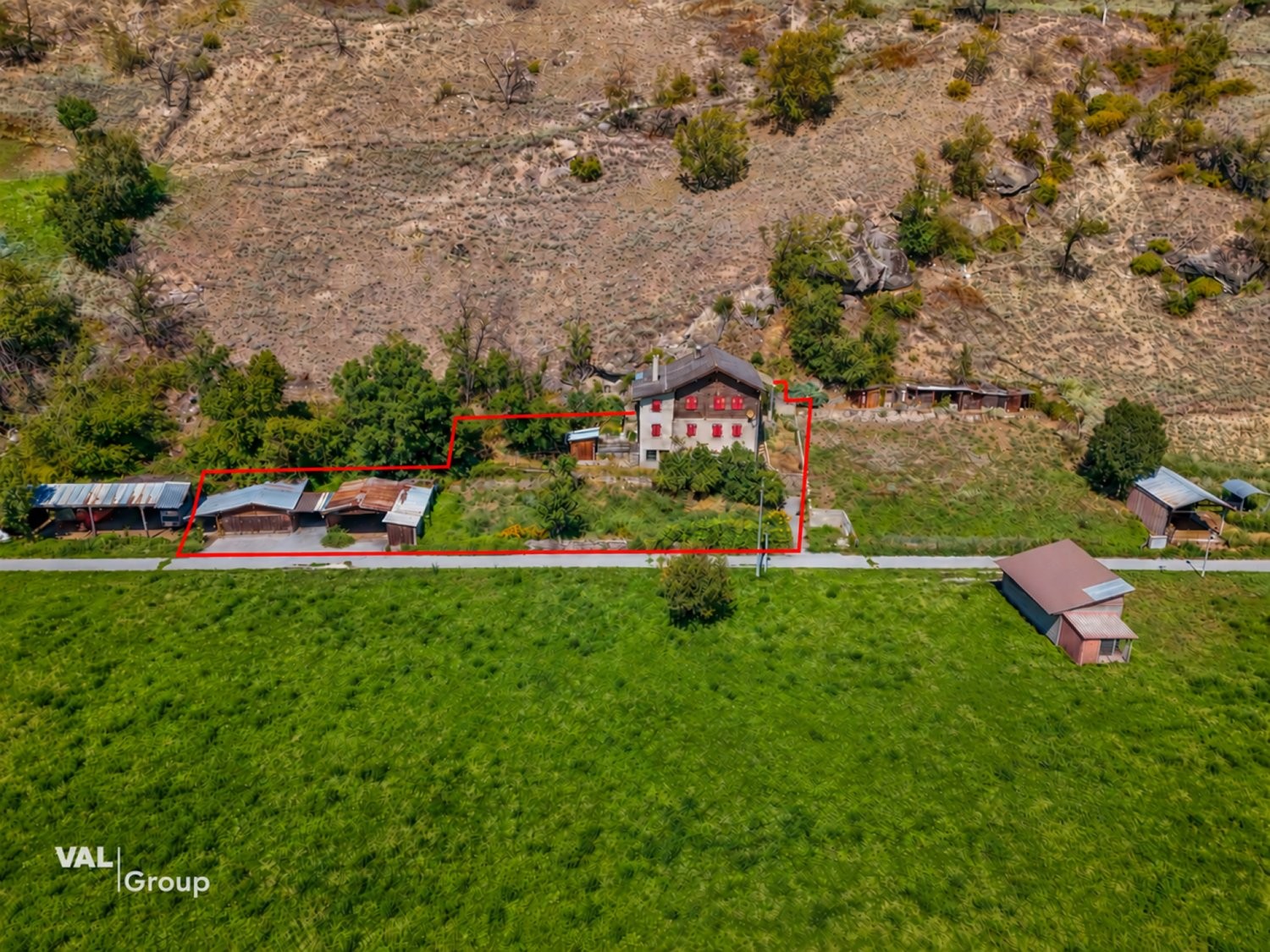 1206m² di terreno edificabile, foto 1 di 10