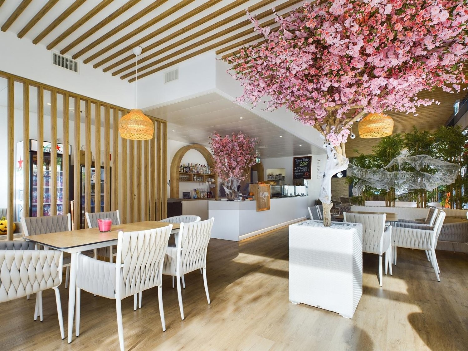180m² Restaurant