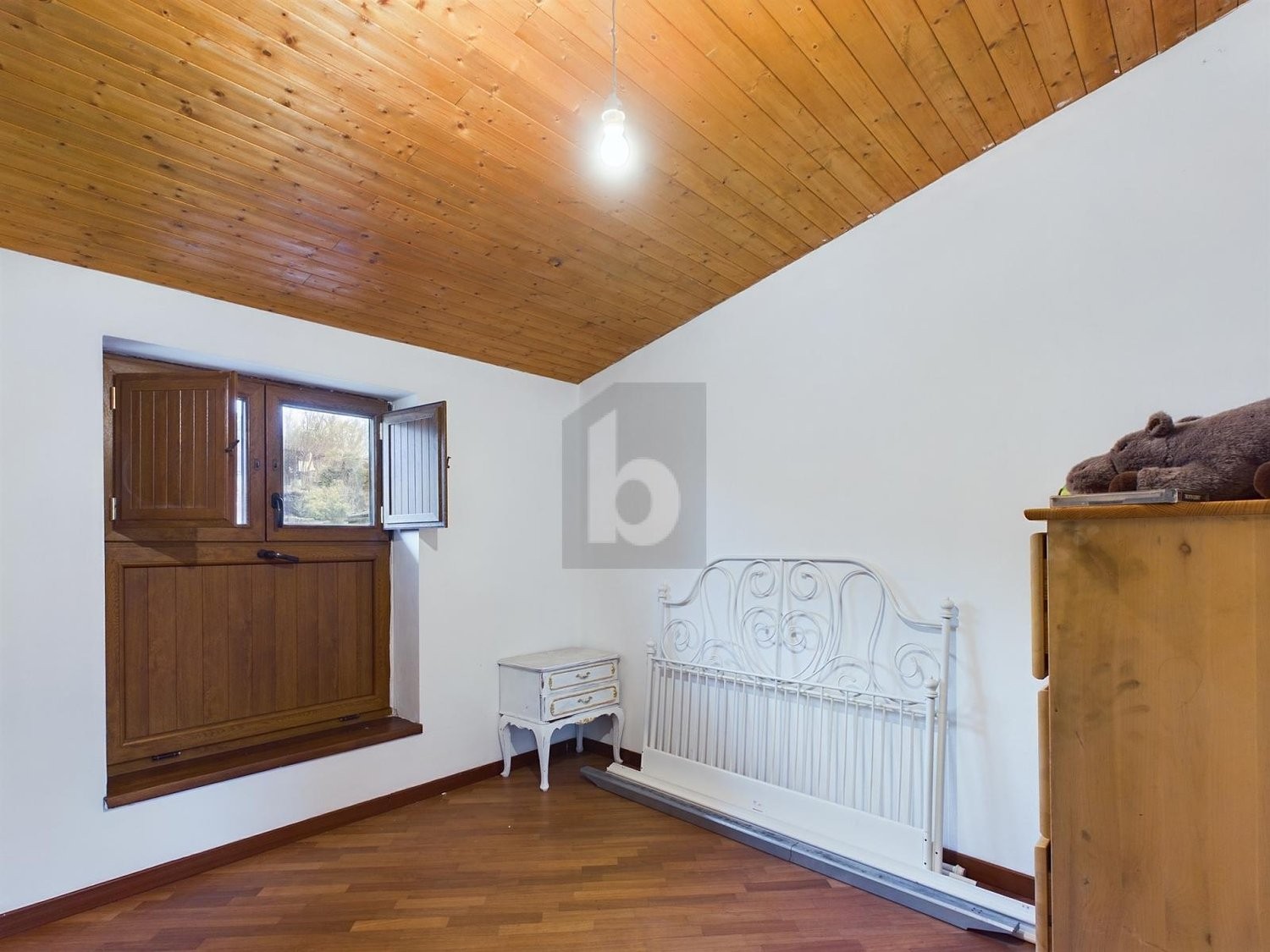 11 Zimmer Mehrfamilienhaus, Foto 3 von 4