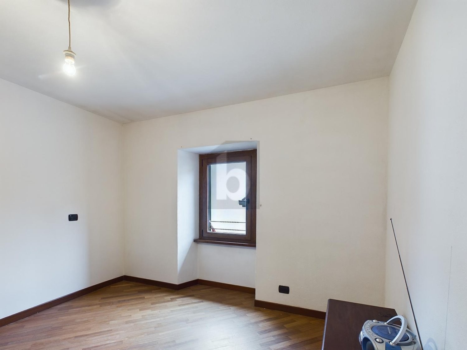 11 Zimmer Mehrfamilienhaus, Foto 4 von 4