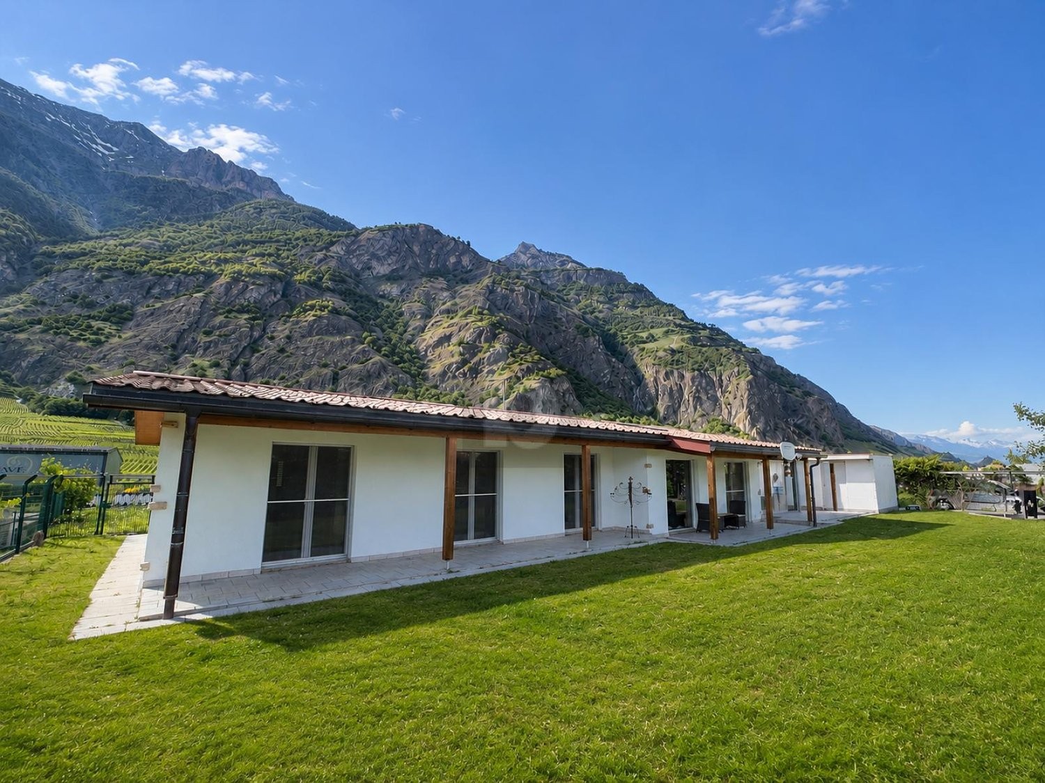Villa di 4 ½ locali, foto 1 di 4
