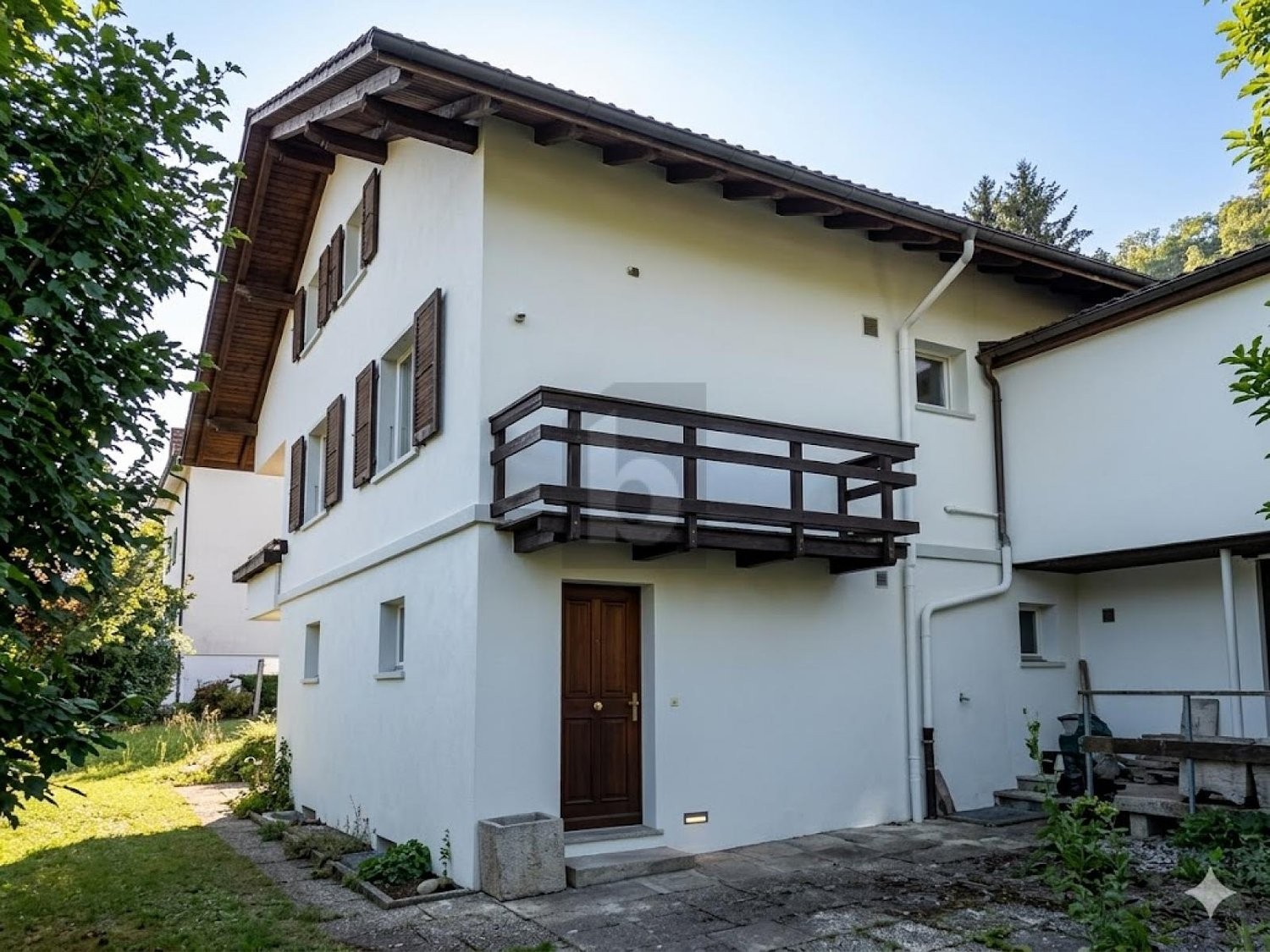 8-Zimmer-Einfamilienhaus