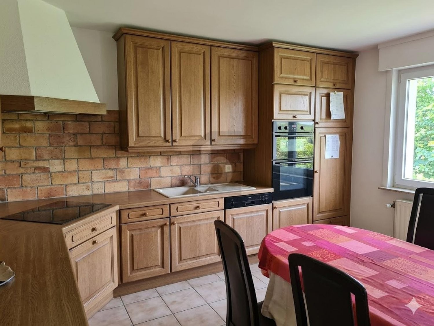 8-Zimmer-Einfamilienhaus