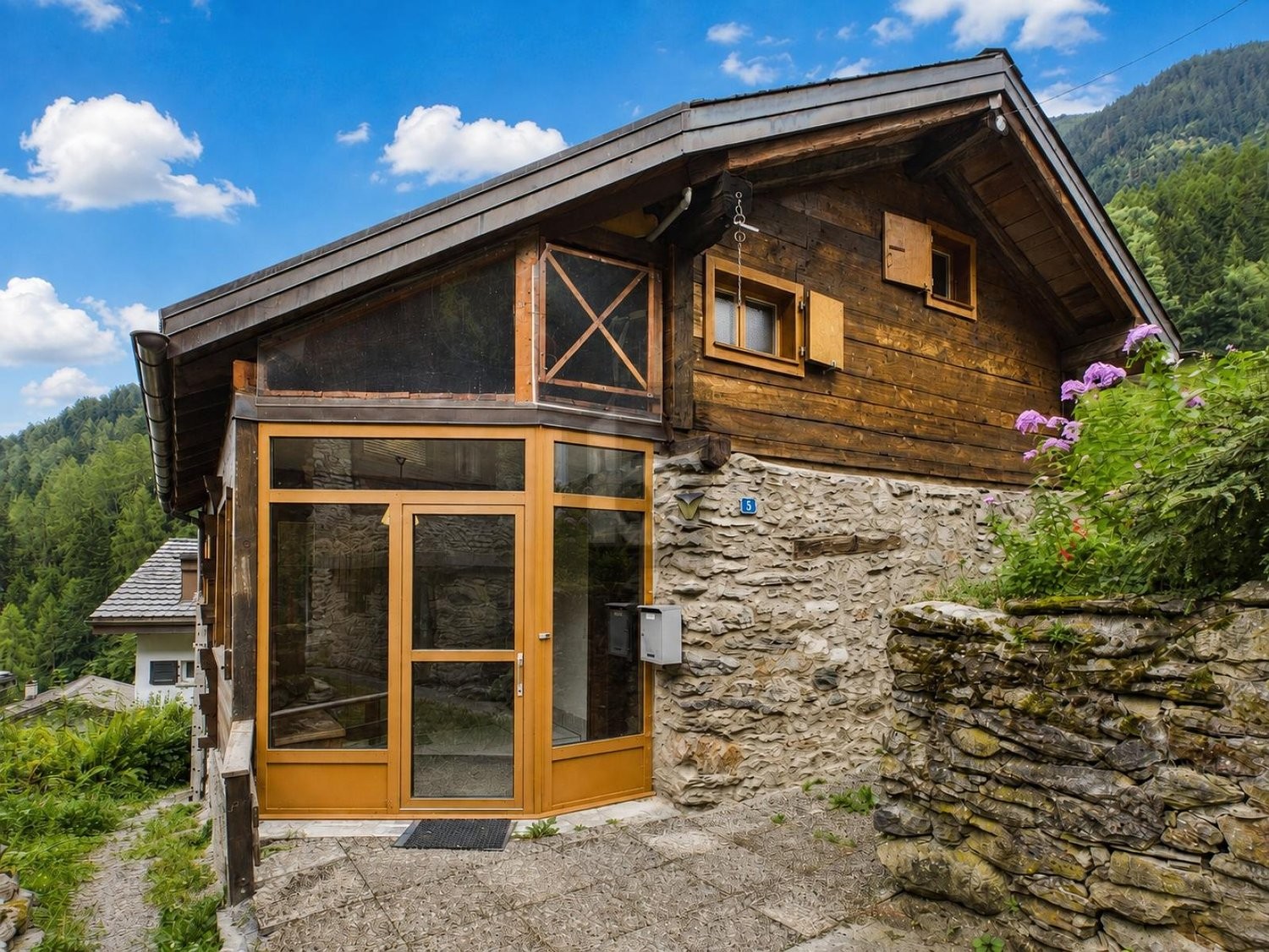 5 ½ Zimmer Chalet, Foto 3 von 4