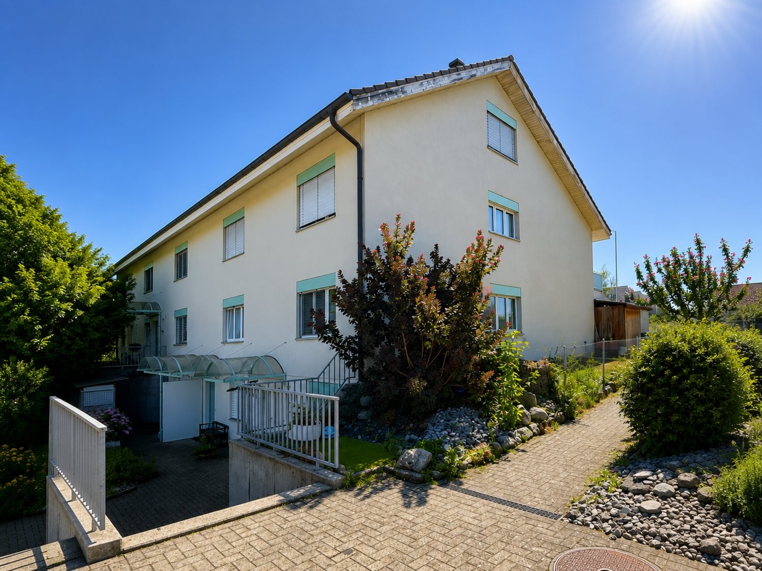 Casa a schiera di 5 ½ locali, foto 1 di 8