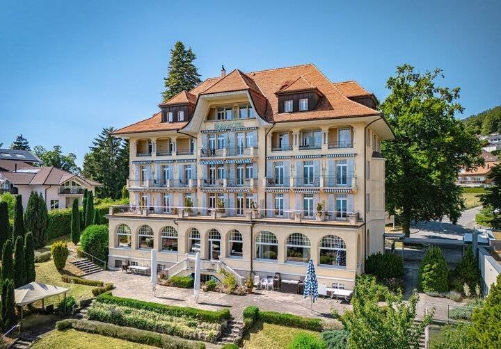 155m² commercial