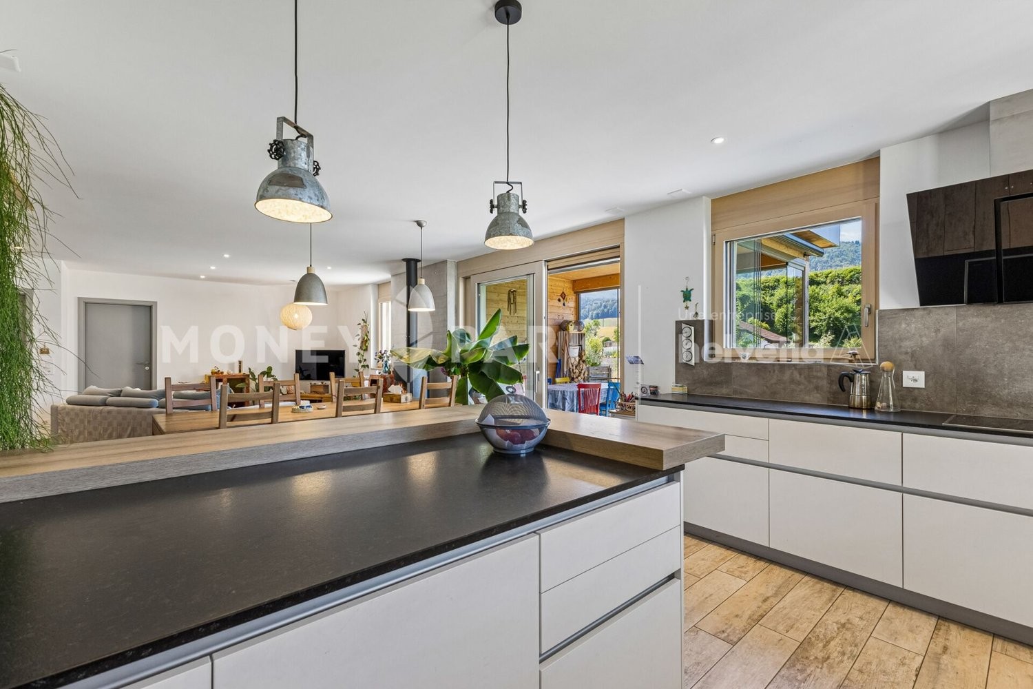 8 Zimmer Einfamilienhaus, Foto 3 von 10
