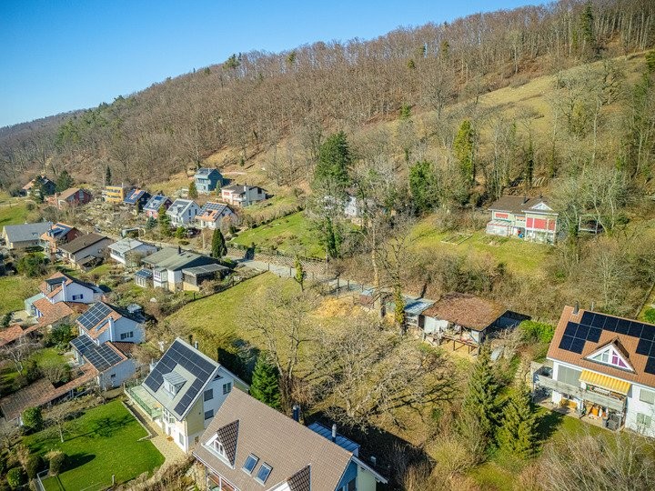 591m² building land