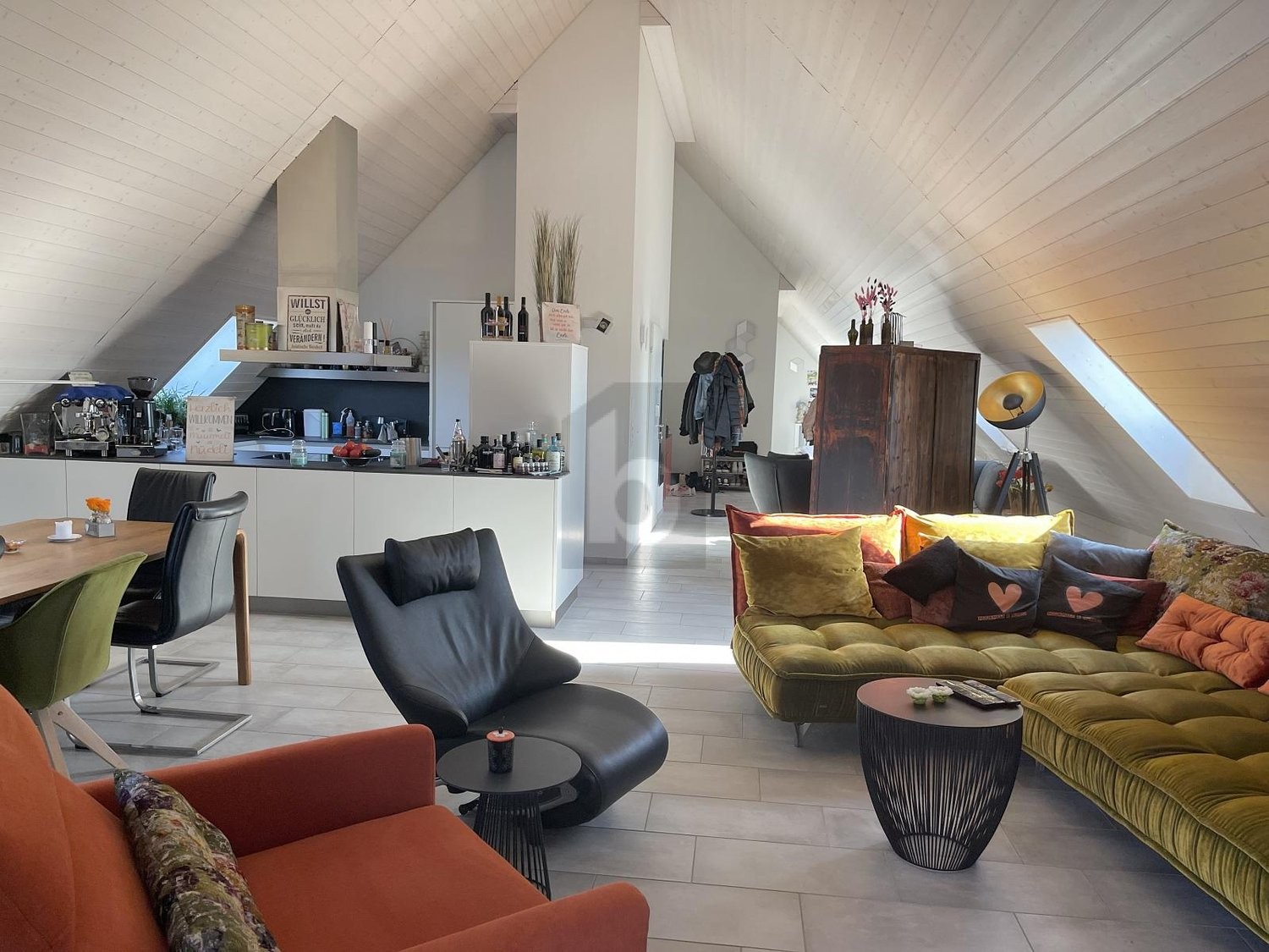 3 ½ rooms roof flat, Foto 1 von 4