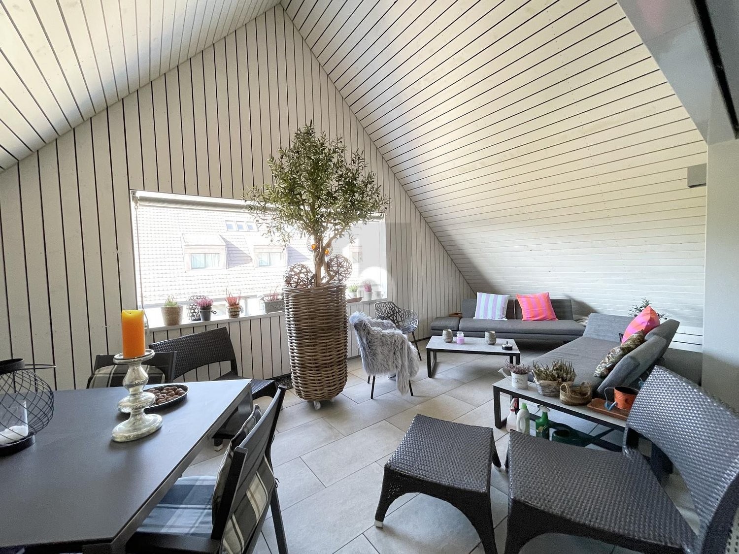 3 ½ rooms roof flat, Foto 3 von 4