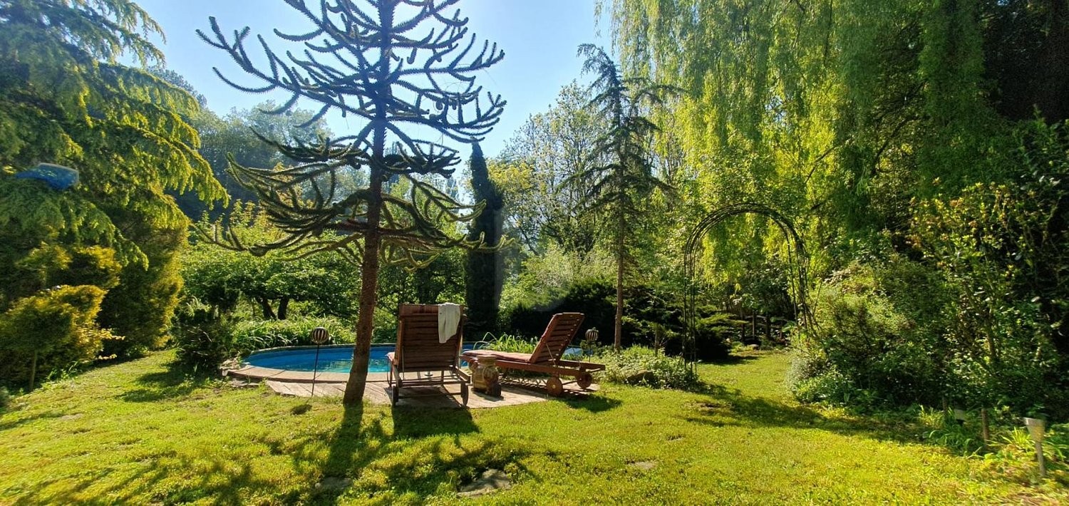 9 ½ Zimmer Einfamilienhaus, Foto 1 von 4