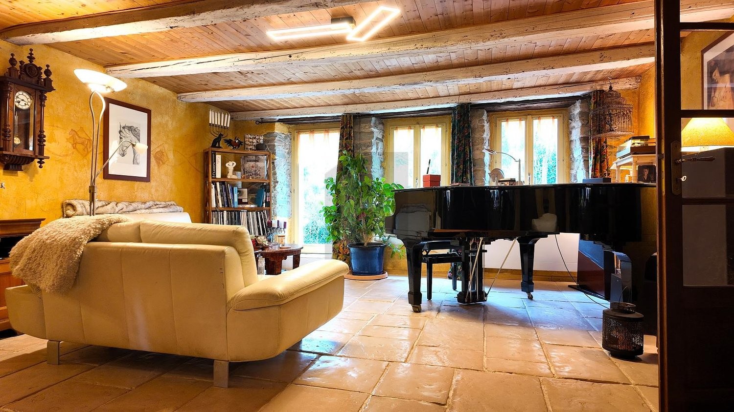 9 ½ Zimmer Einfamilienhaus, Foto 4 von 4
