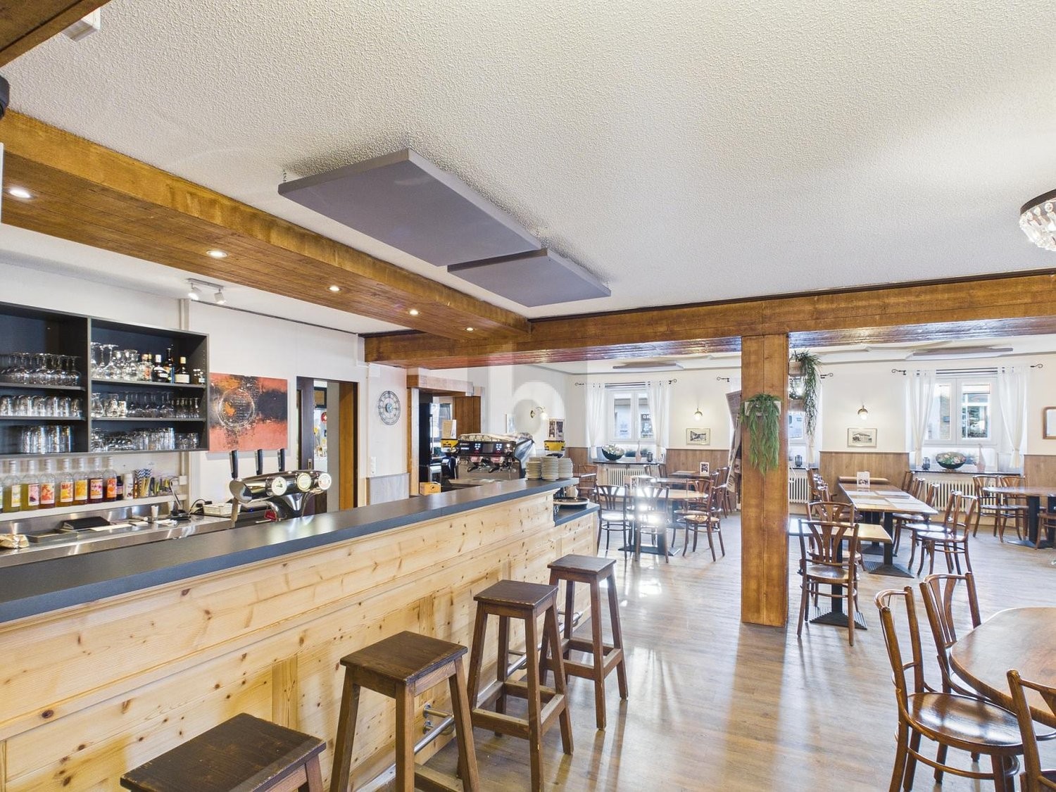 1900m² hotel