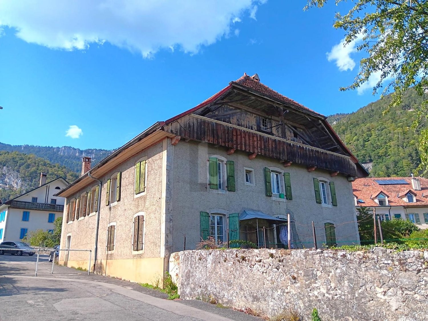 9 ½ Zimmer Doppelhaus