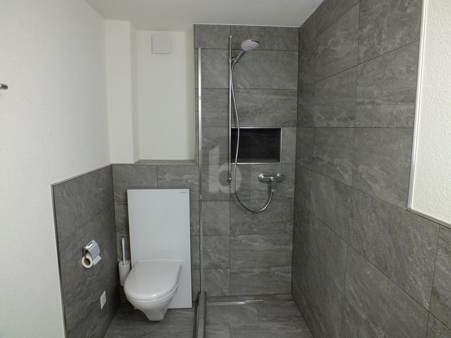 7 rooms multi family house, Foto 3 von 4