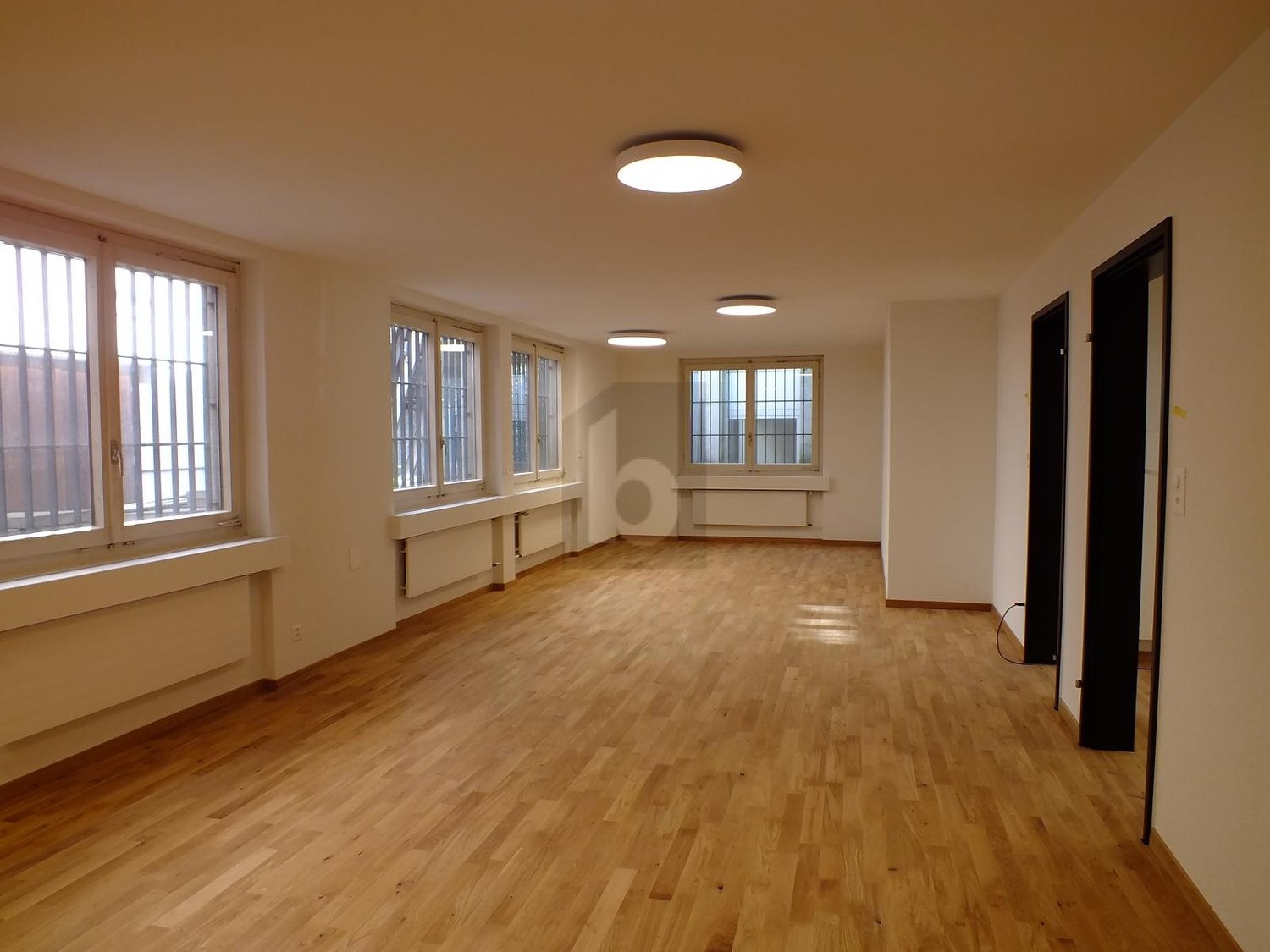 7 rooms multi family house, Foto 4 von 4