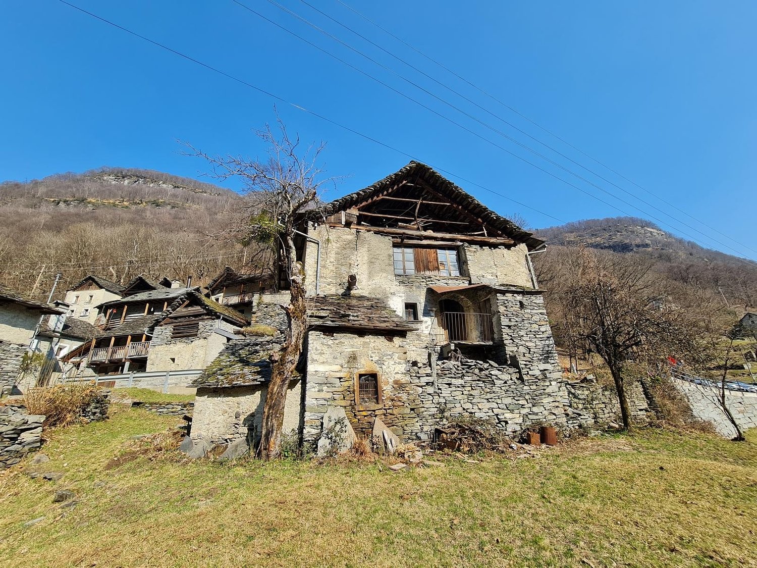 chalet de 6 pièces, photo 1 sur 4