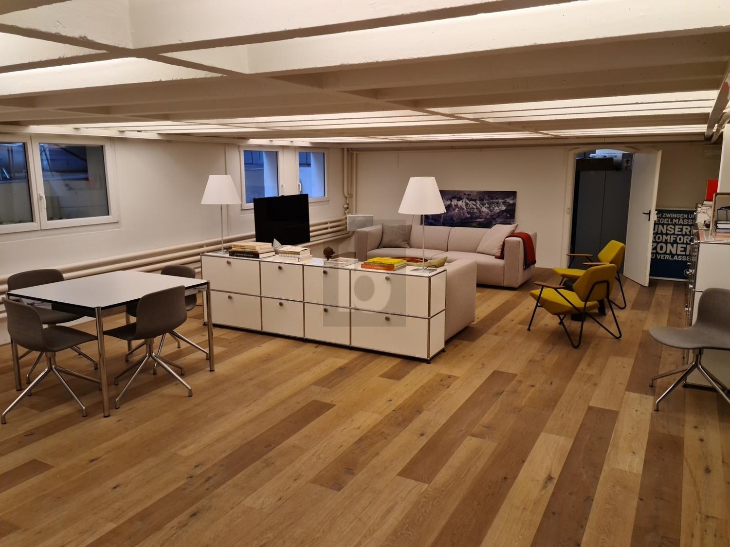 Living / commercial building