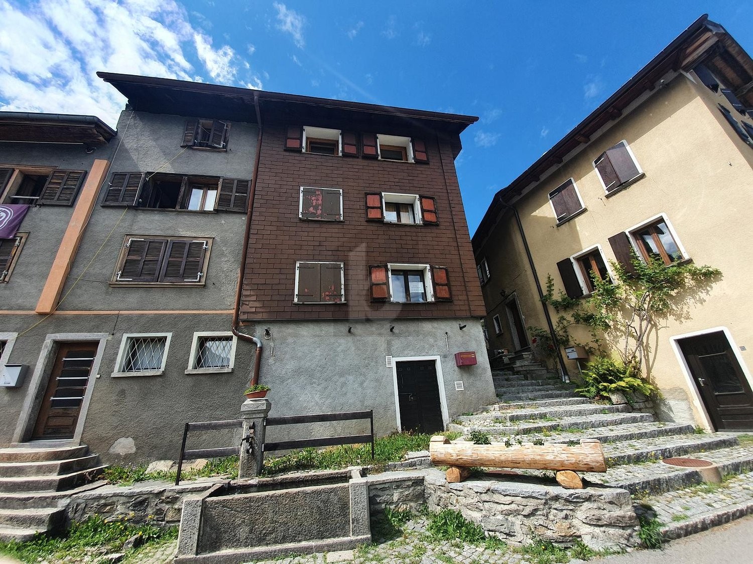 4 ½ Zimmer Einfamilienhaus, Foto 2 von 4