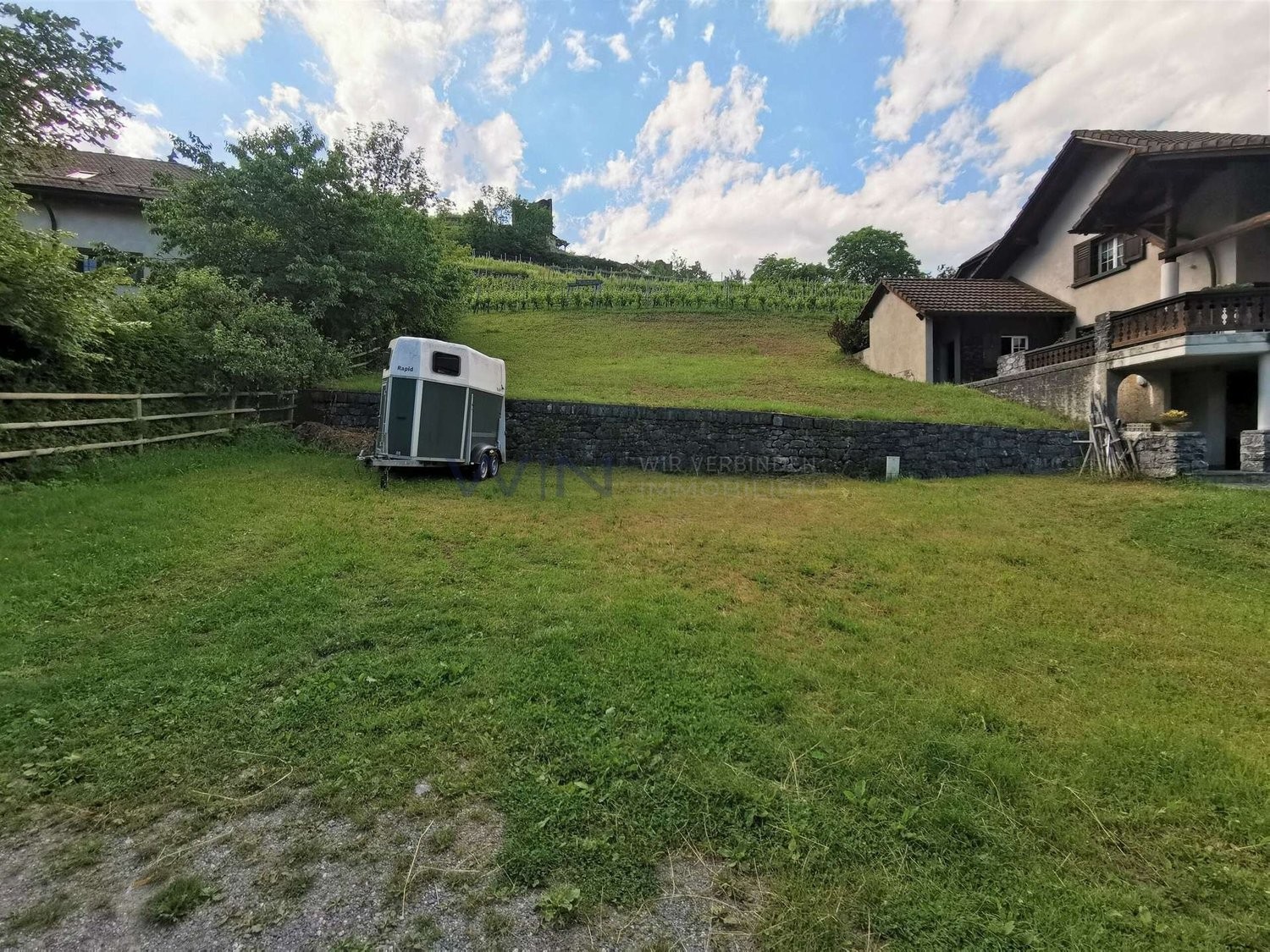 961m² building land