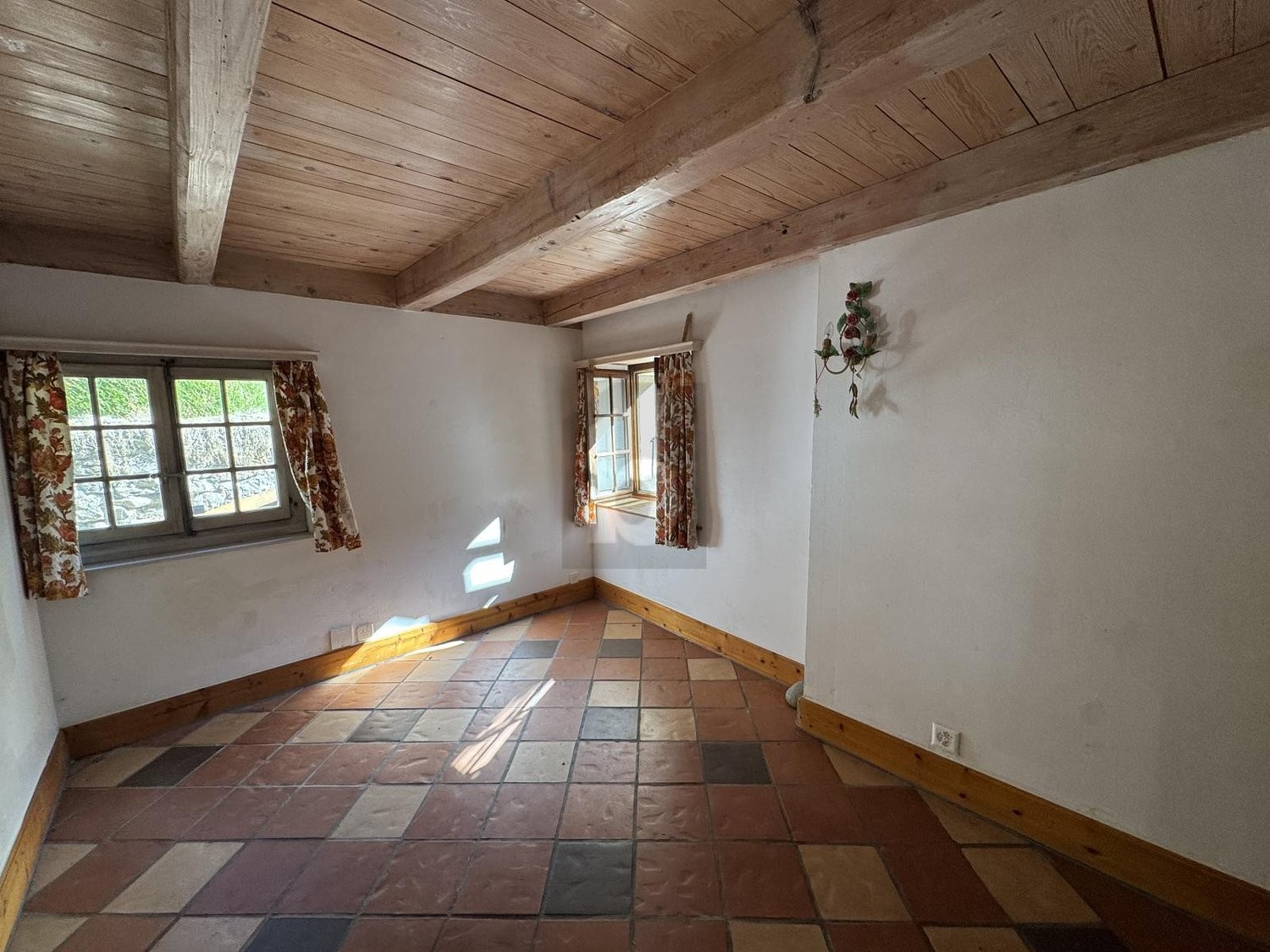 9 rooms single house