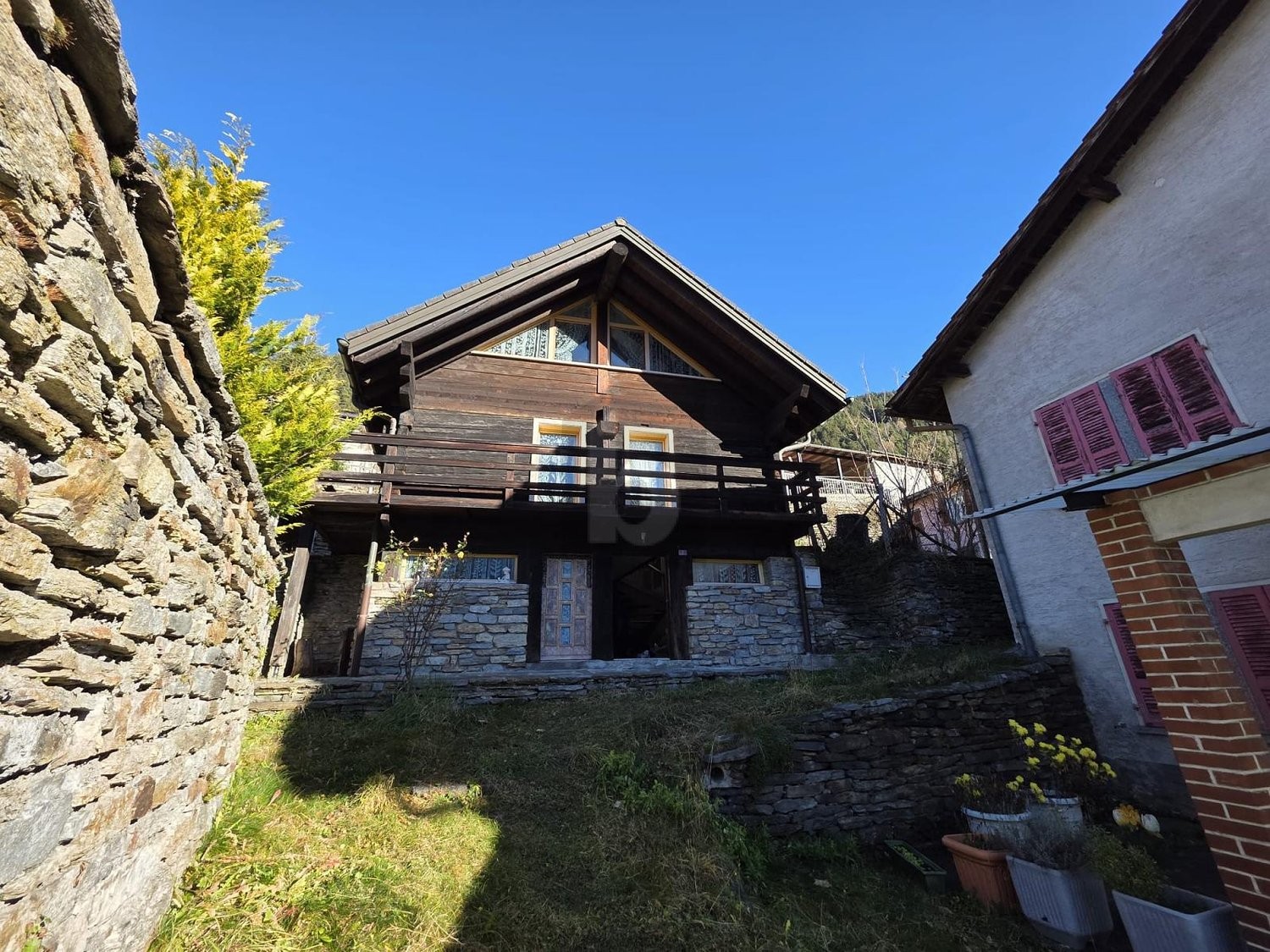 4 ½ Zimmer Chalet, Foto 1 von 4