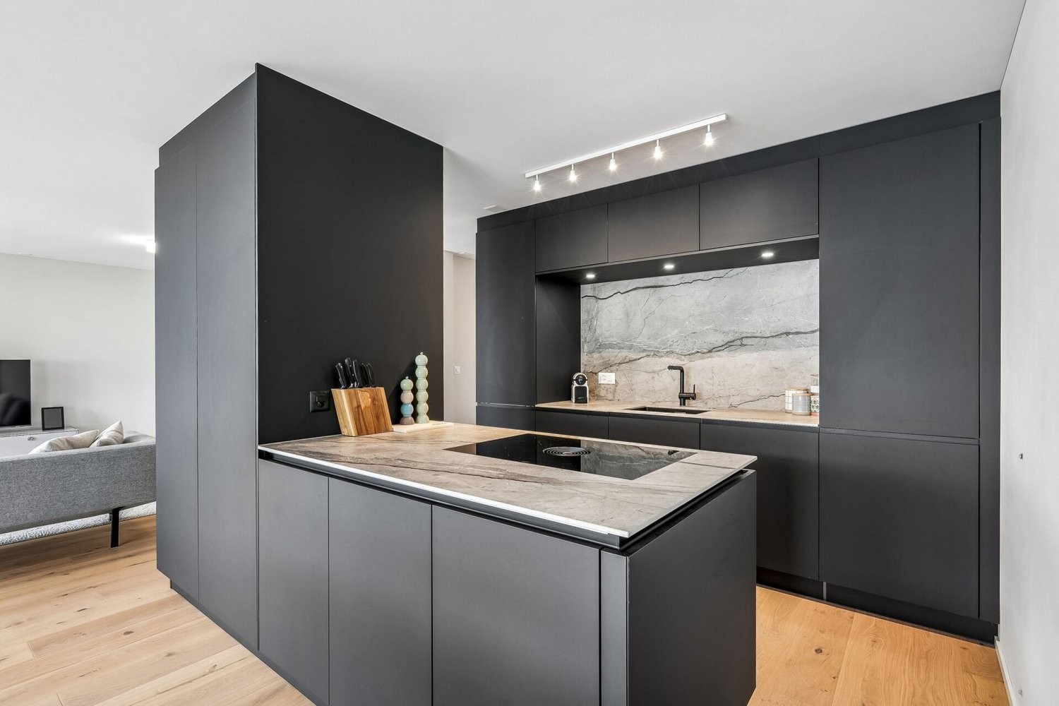 Appartamento di 2 ½ locali, foto 1 di 10