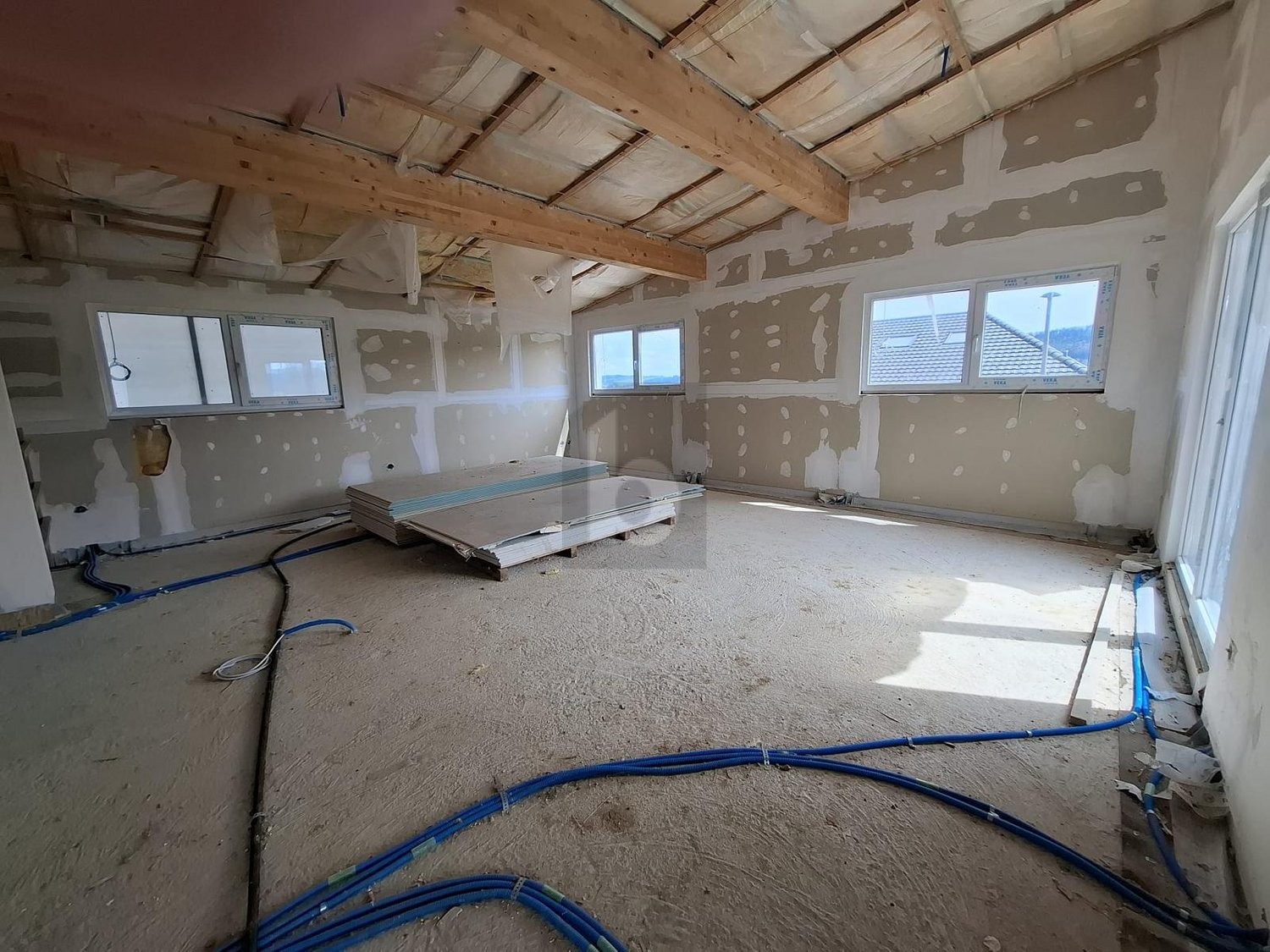 4 rooms single house